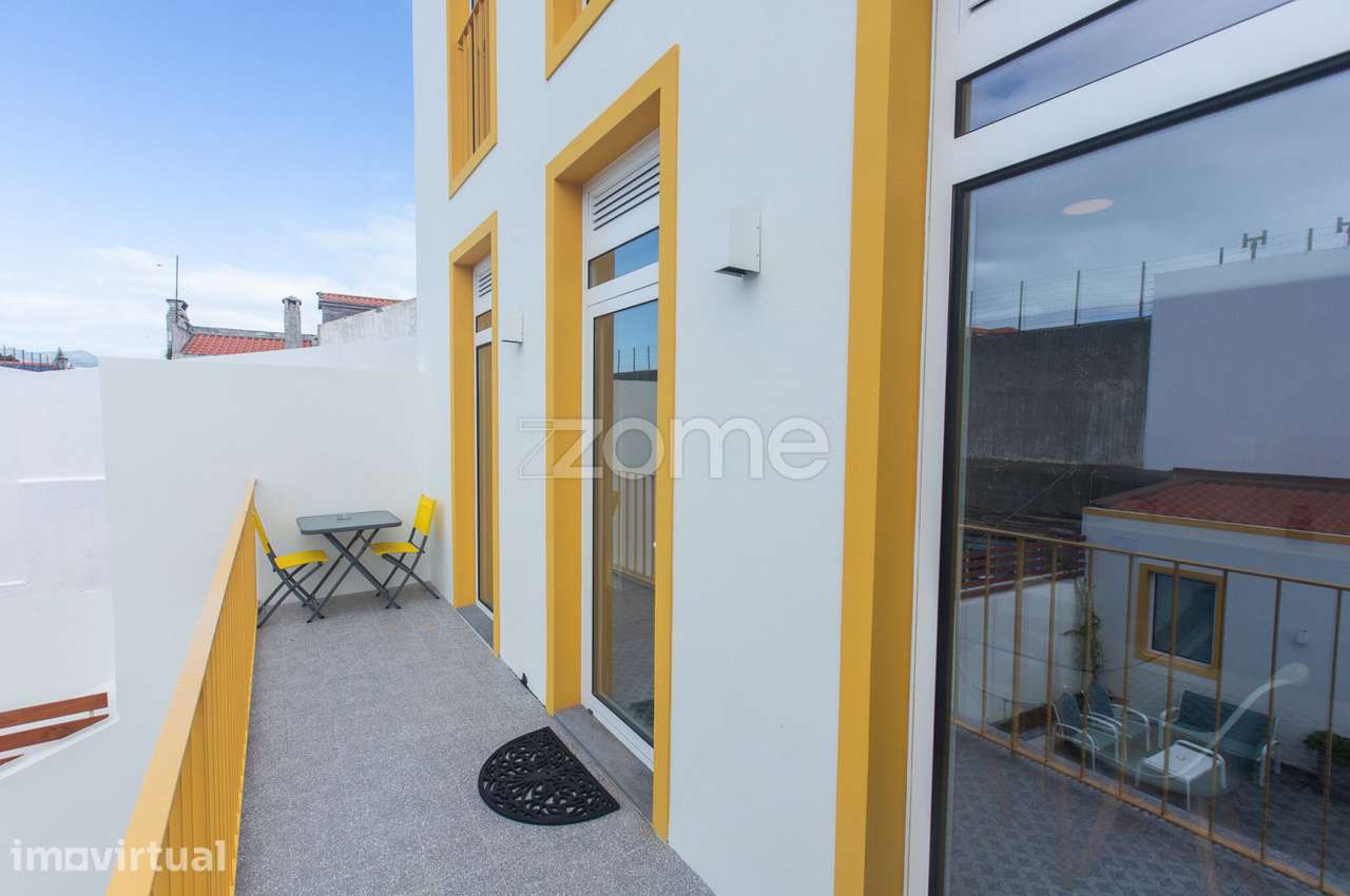 Apartamento T2 Duplex para arrendamento no centro de Ponta Delgada - Grande imagem: 5/17