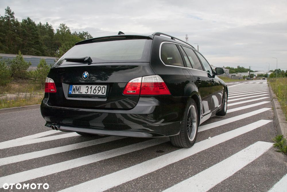 BMW Seria 5 525d Touring - 15