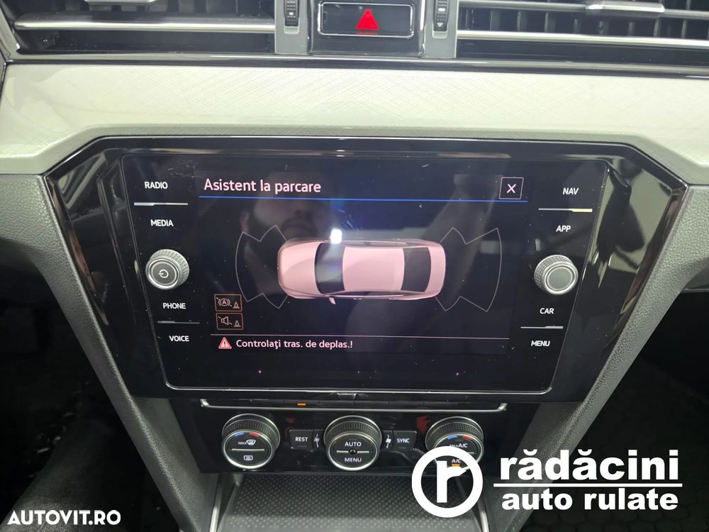 Volkswagen Passat 1.6 TDI DSG Comfortline - 14