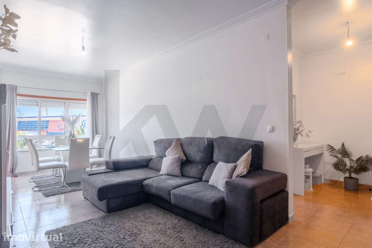 Apartamento T2 em Excelente Estado com Garagem – Montijo - Grande imagem: 3/26