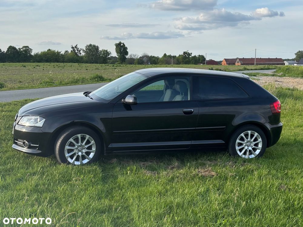 Audi A3 3-drzwiowe 1.6 TDI S line Sportpaket - 7