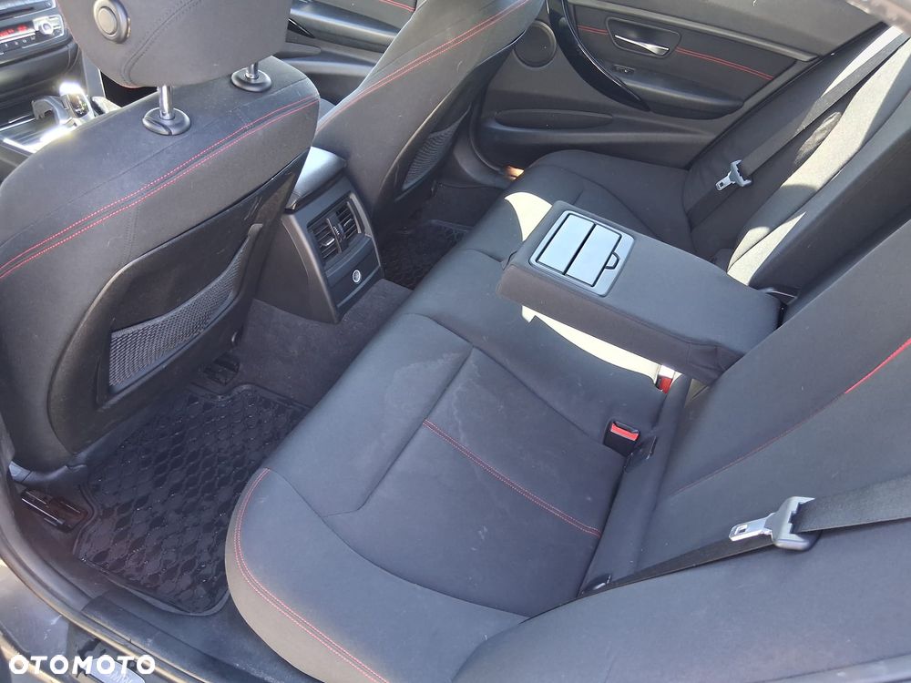BMW Seria 3 - 17