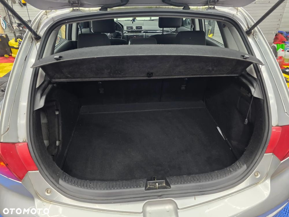 Mazda 3 1.6 16V Exclusive - 17