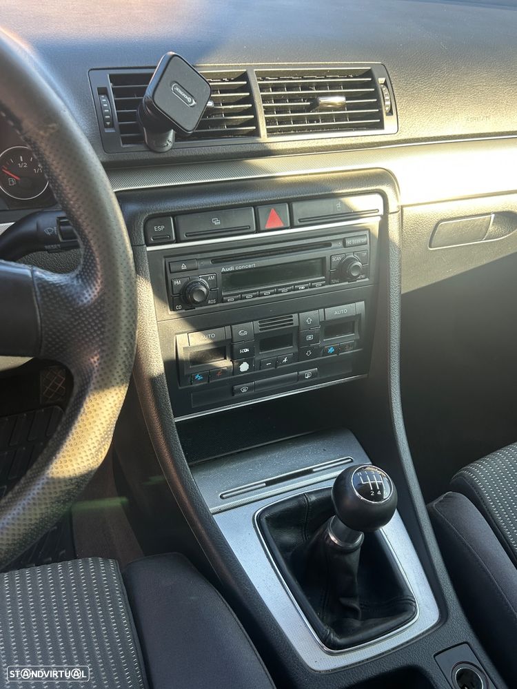Audi A4 Avant 2.0 TDI - 4