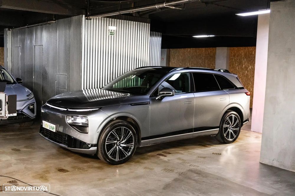 Xpeng G9 93.1 kWh Long Range+Premium Seat & Audio Pack - 2