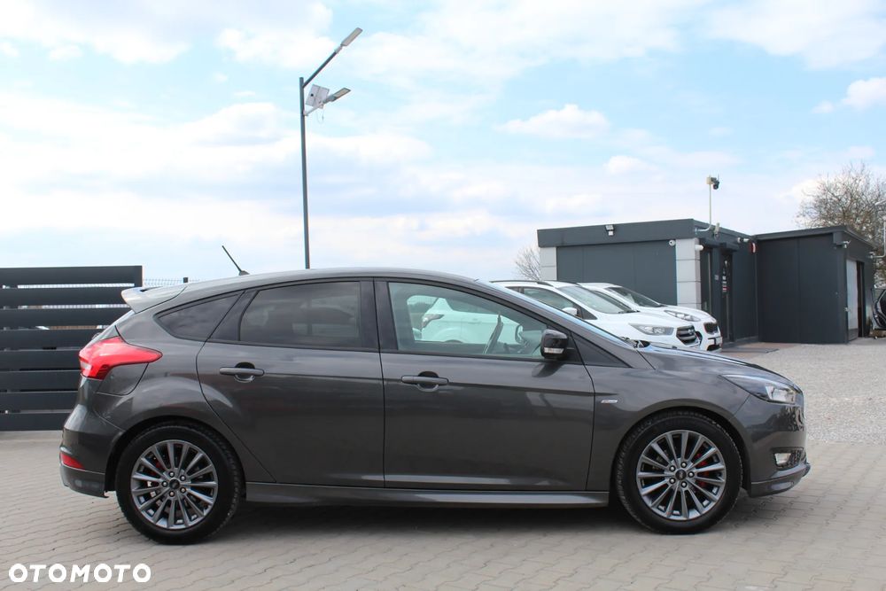Ford Focus 1.0 EcoBoost Start-Stopp-System ST-LINE STYLE - 7