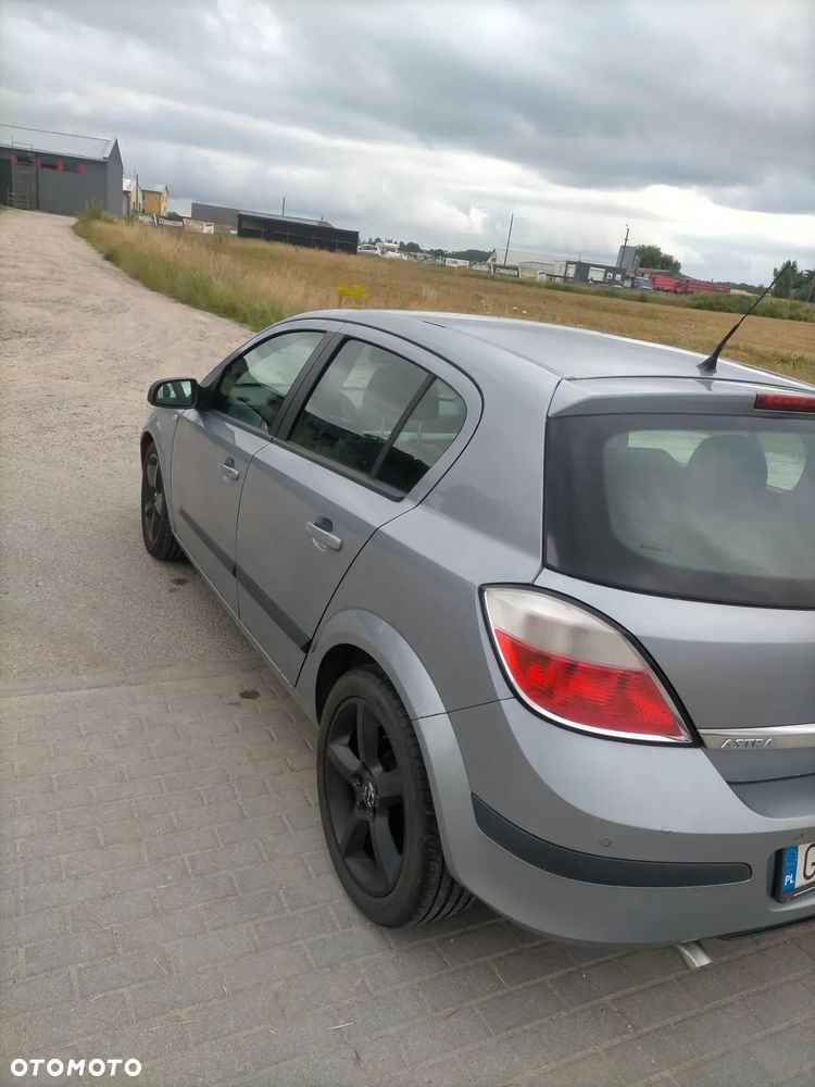 Opel Astra - 2
