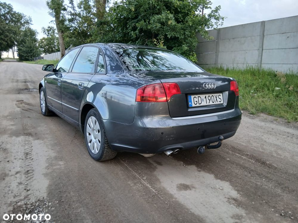 Audi A4 Limousine - 2