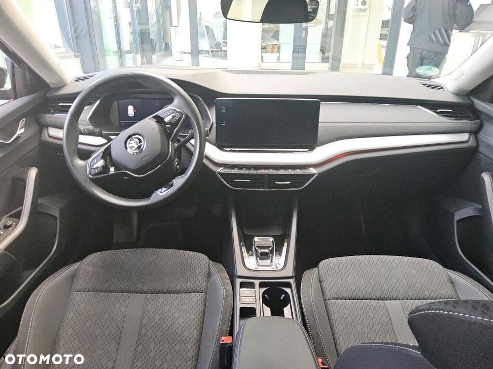 Skoda Octavia 2.0 TDI Style DSG - 6