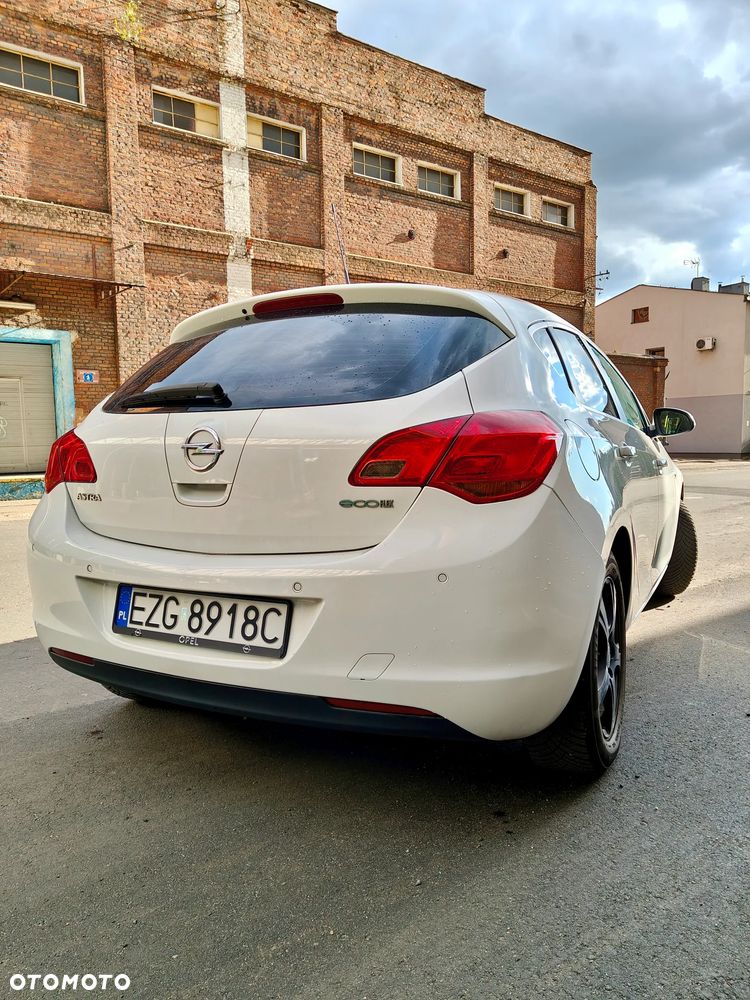Opel Astra 1.4 ecoFLEX - 6