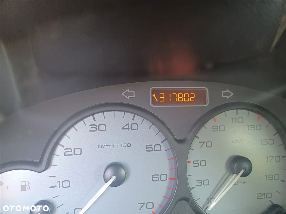 Peugeot Partner 1.6 HDI Oxygene - 9