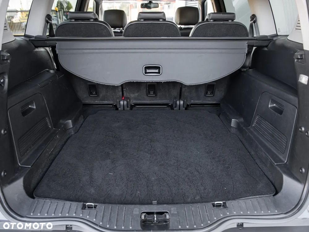 Ford S-Max - 24