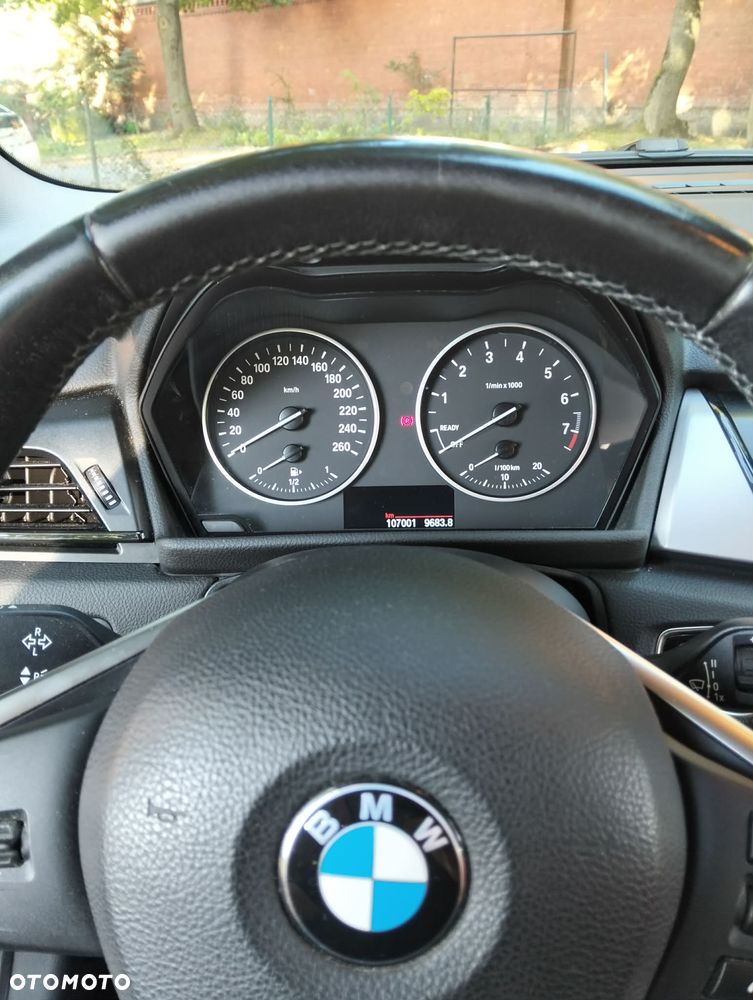 BMW Seria 2 218i - 3