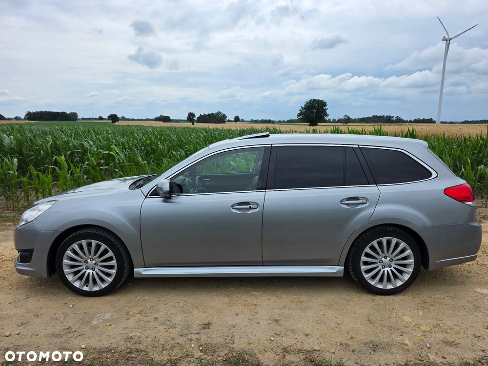 Subaru Legacy 2.5i GT - 2