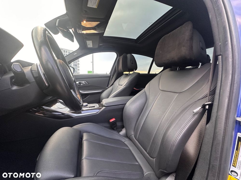 BMW Seria 3 330i xDrive M Sport - 25