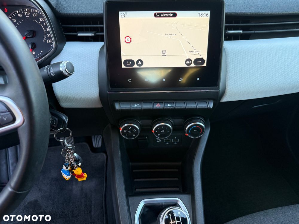 Renault Clio - 11