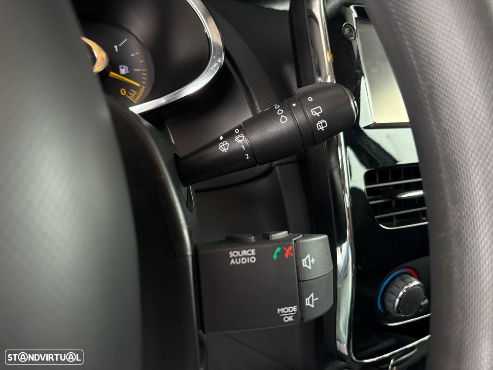 Renault Clio Sport Tourer (Energy) dCi 90 Start & Stop LIMITED - 12