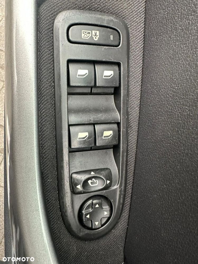 Peugeot 308 - 19