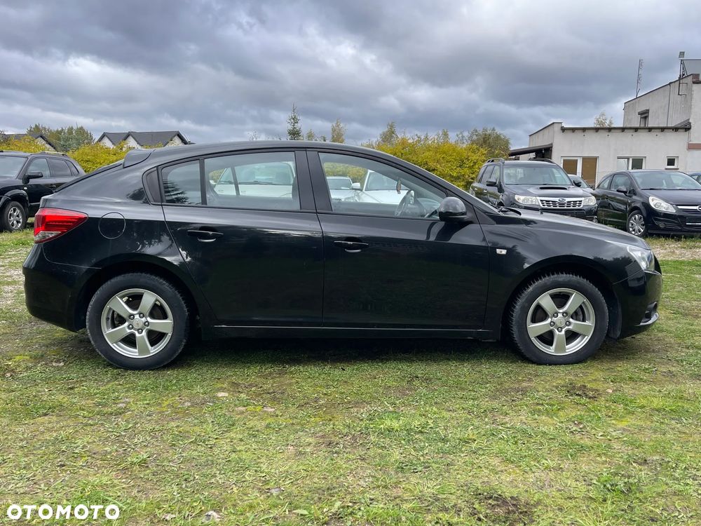 Chevrolet Cruze 1.8 LT - 4