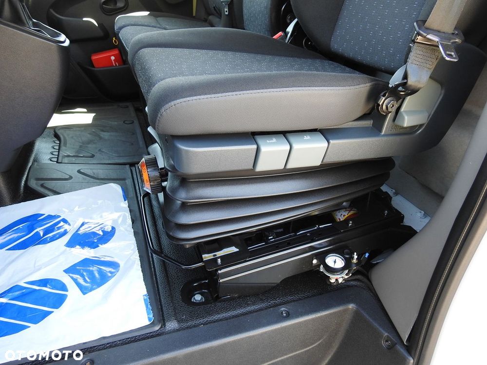 Opel MOVANO PLANDEKA WINDA 9 PALET WEBASTO TEMPOMAT KLIMATYZACJA LEDY PNEUMATYKA  165KM - 31