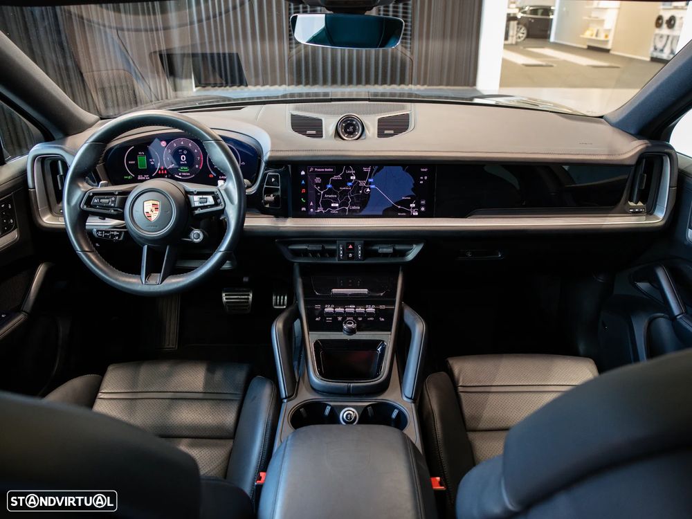 Porsche Cayenne S E-Hybrid — fotografia 32