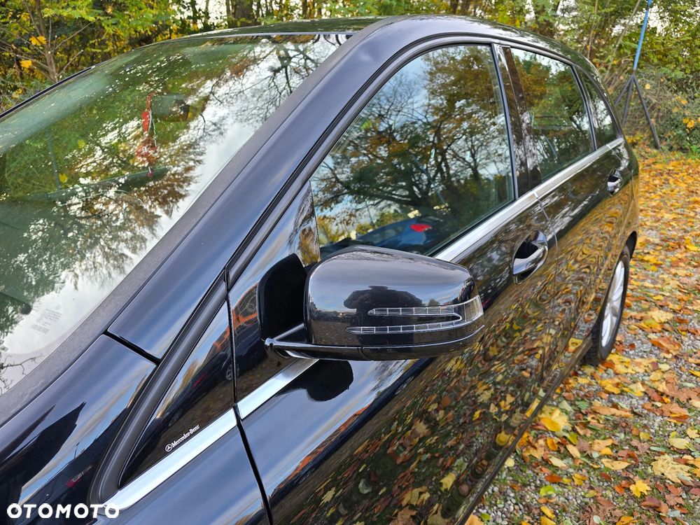 Mercedes-Benz Klasa B 180 BlueEFFICIENCY Edition - 9