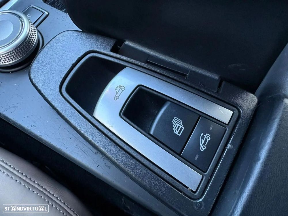 Mercedes-Benz E 350 CGi Avantgarde BlueEfficiency Auto - 55