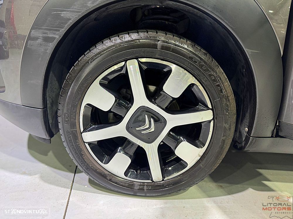Citroën C4 Cactus 1.2 PureTech Shine EAT6 - 12