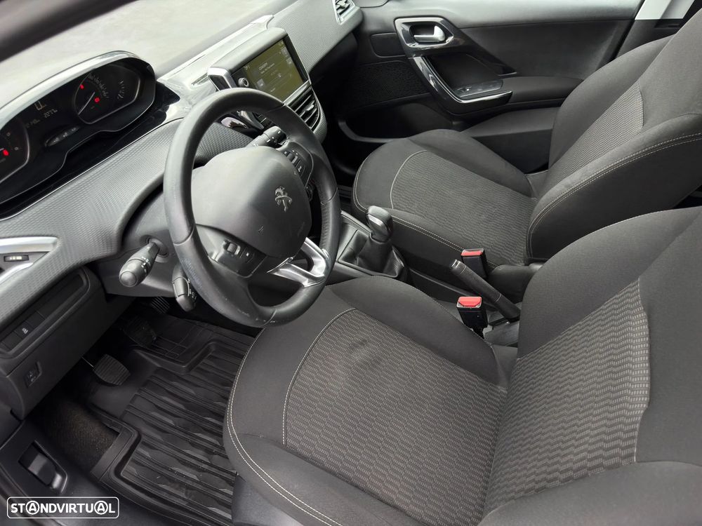 Peugeot 208 1.6 BlueHDi Style - 16