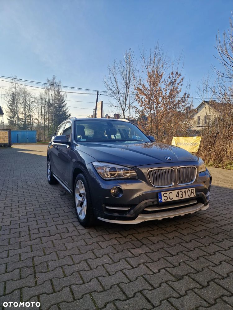 BMW X1 xDrive28i Sport Line - 1