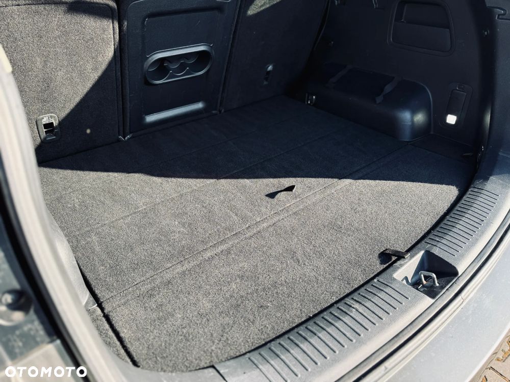 Kia Carens 1.7 CRDi L - 15