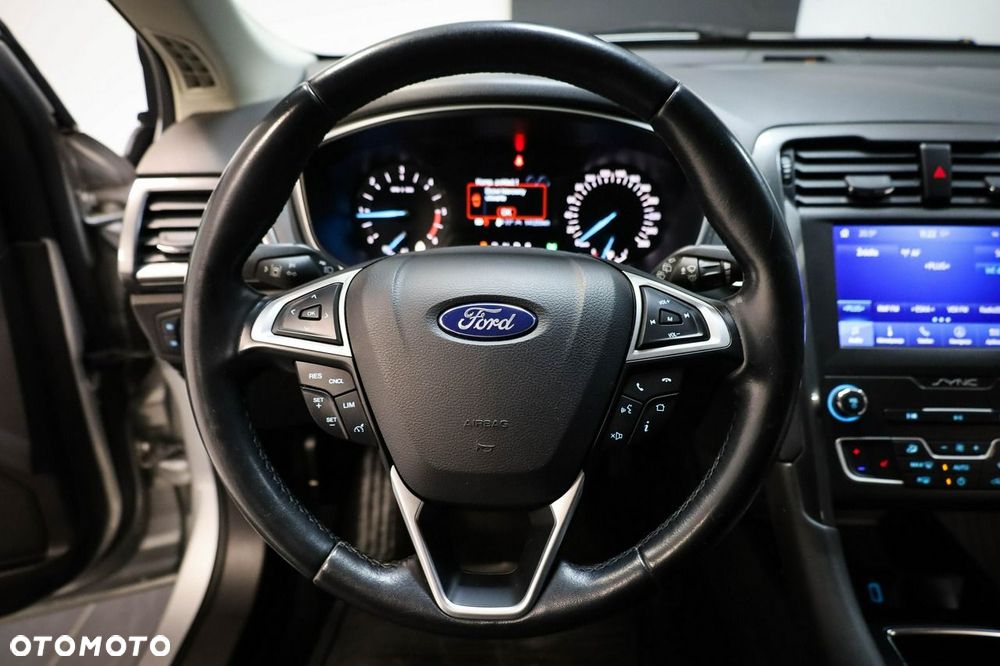 Ford Mondeo - 19
