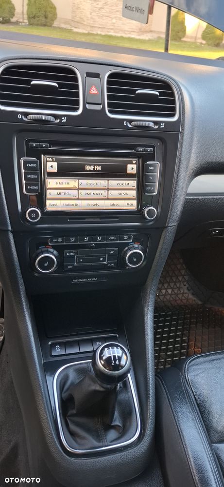 Volkswagen Golf 1.6 TDI DPF Comfortline - 11