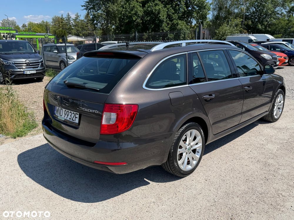 Skoda Superb 1.8 TSI Ambition DSG - 5
