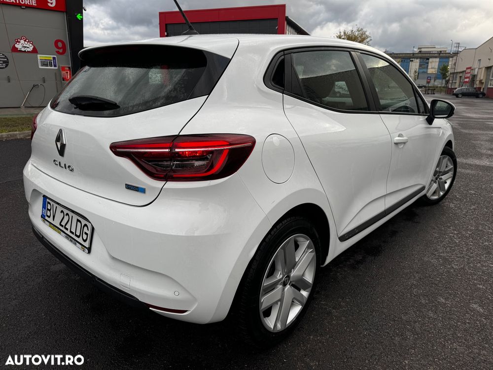 Renault Clio E-TECH Hybrid 140 ZEN - 14