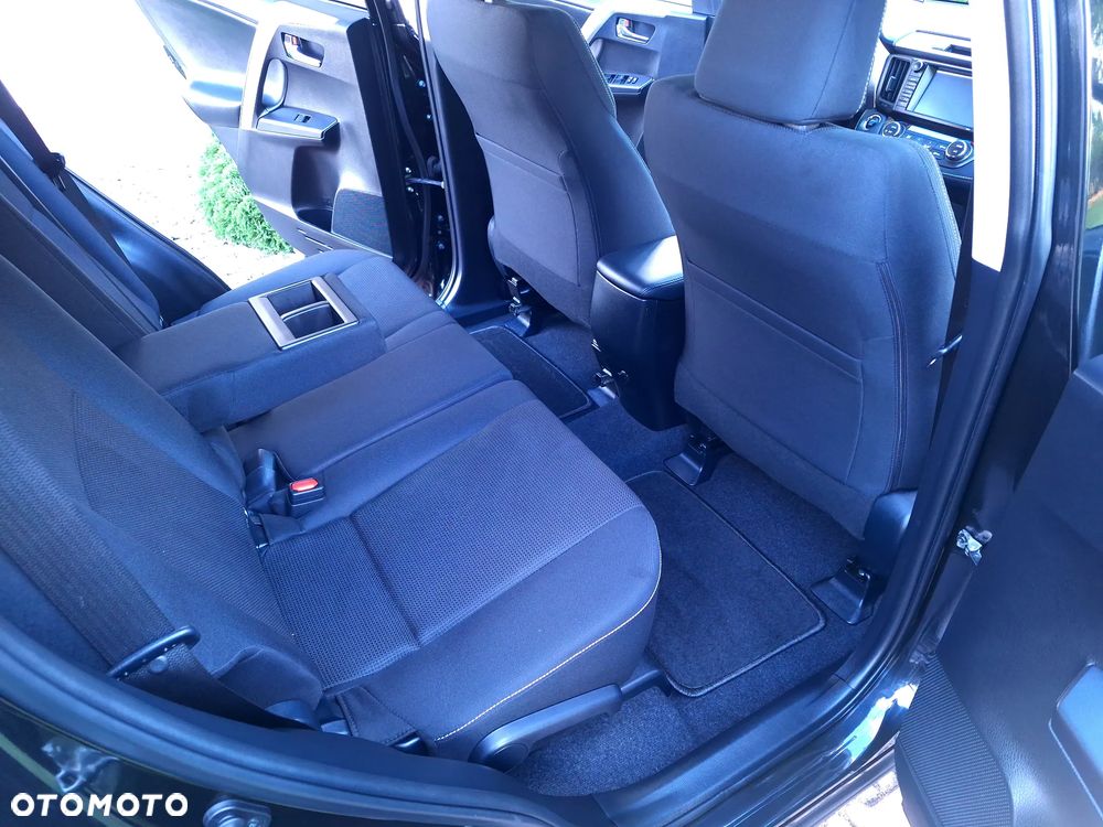 Toyota RAV4 2.0 4x4 Start&Stop Executive - 11