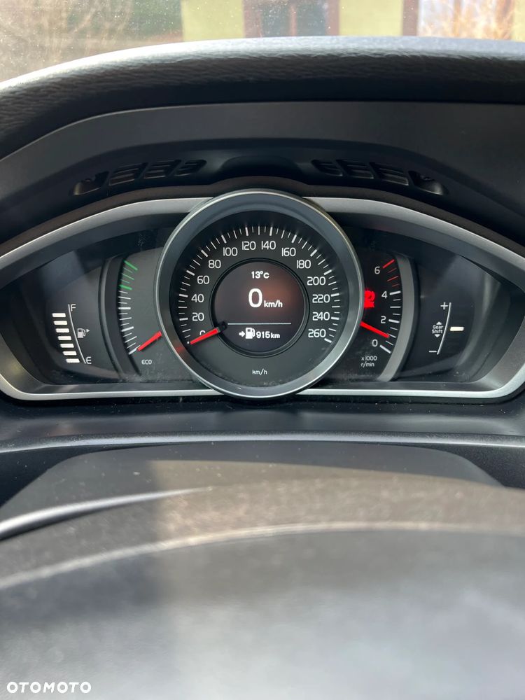 Volvo V40 D2 Drive-E Momentum - 15