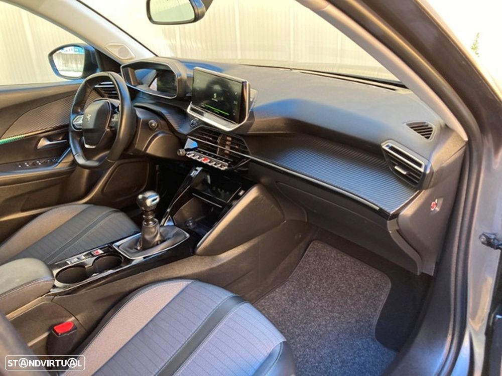 Peugeot 2008 1.2 PureTech Allure Pack - 33