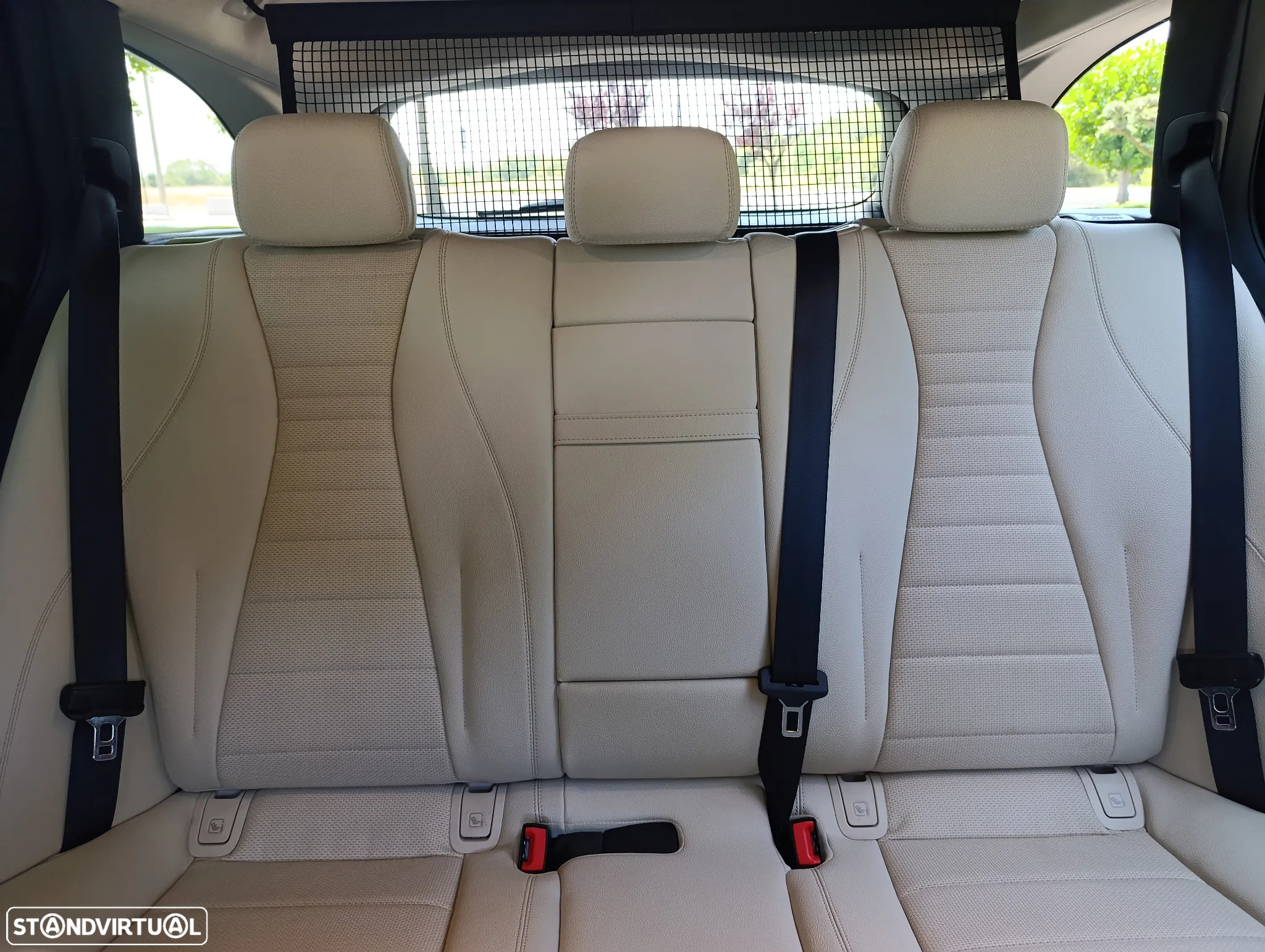 Mercedes-Benz E 300 de Exclusive Line - 29