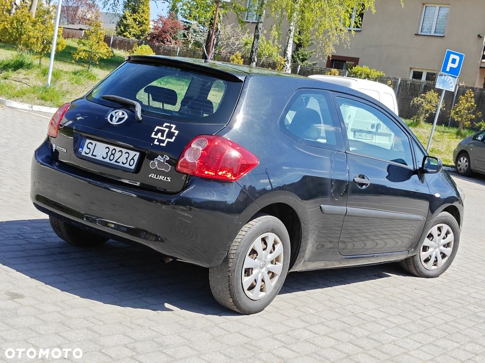 Toyota Auris 1.4 D-4D Luna - 5