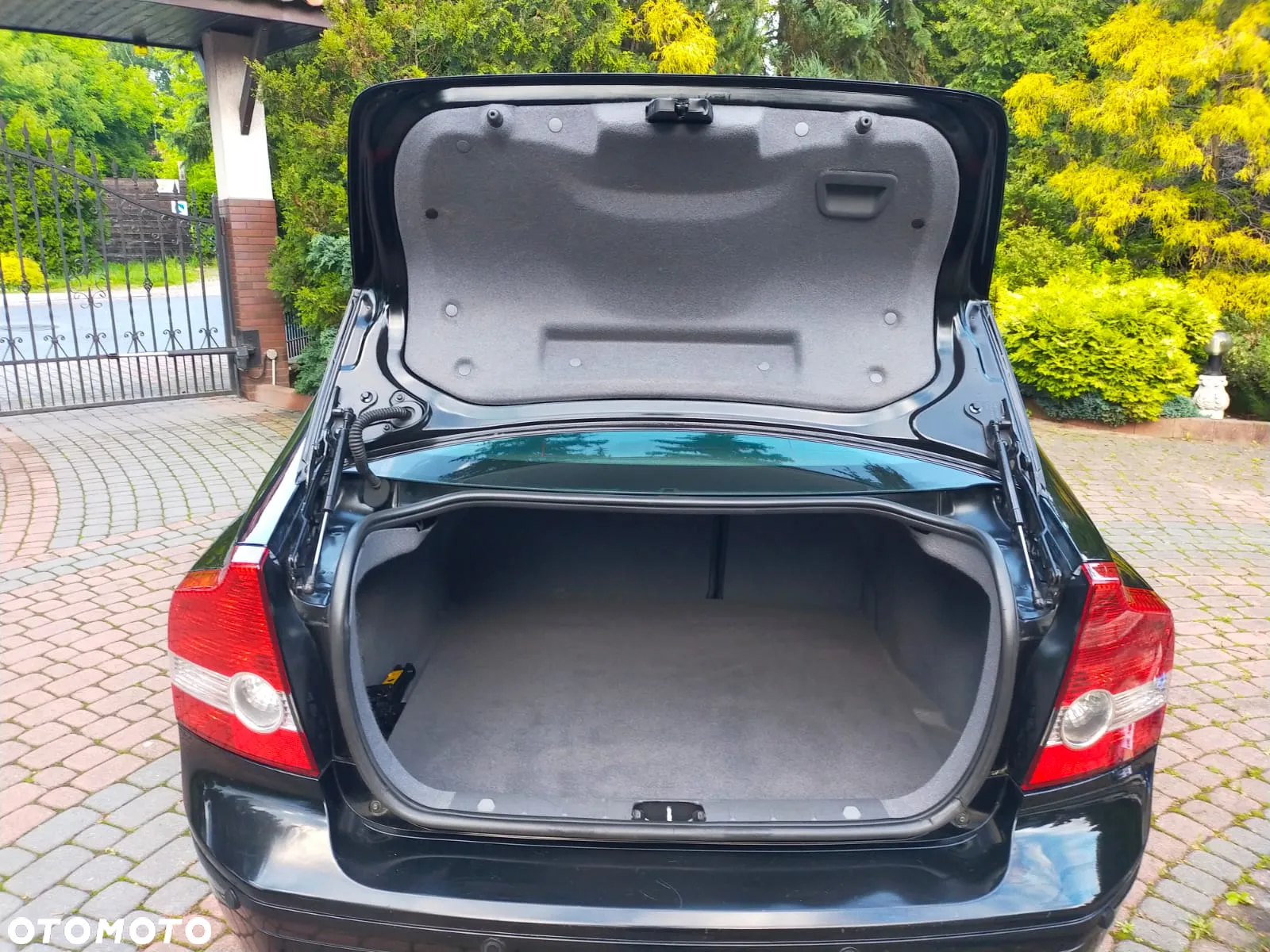 Volvo S40 1.8 - 12
