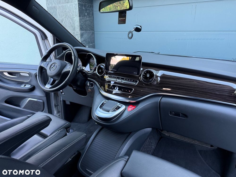 Mercedes-Benz Klasa V 300 d Avantgarde 9G-Tronic (d³ugi) - 23