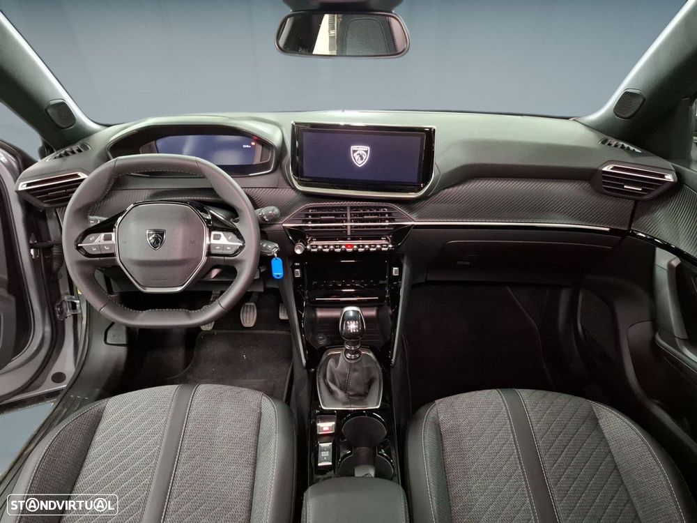 Peugeot 2008 1.2 PureTech Allure — fotografia 12