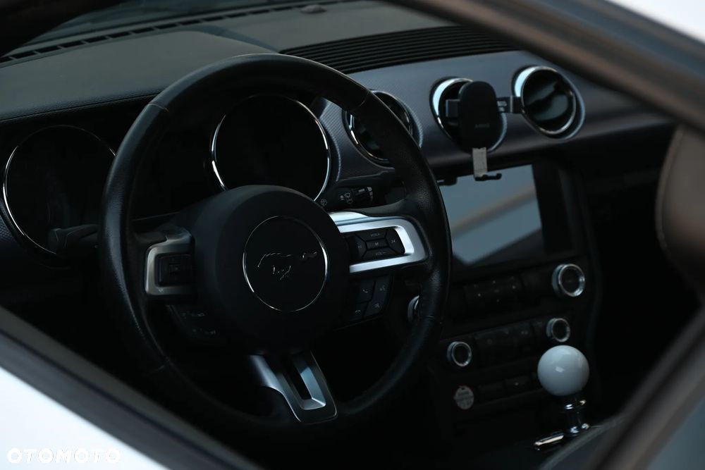 Ford Mustang Fastback 5.0 Ti-VCT V8 GT - 22