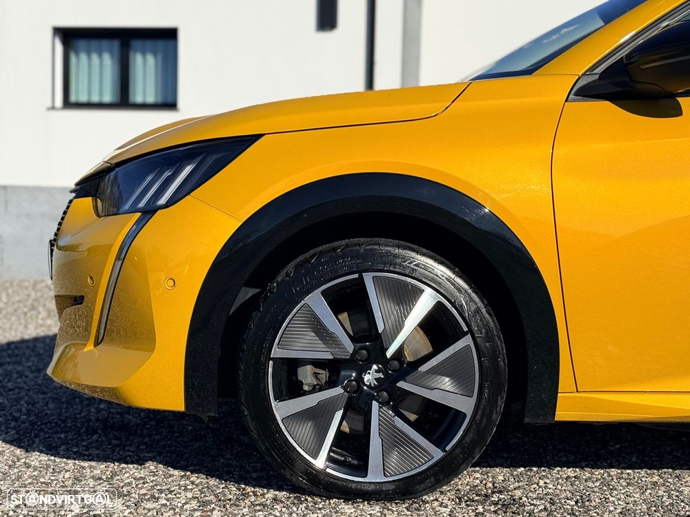 Peugeot e-208 GT Pack - 7