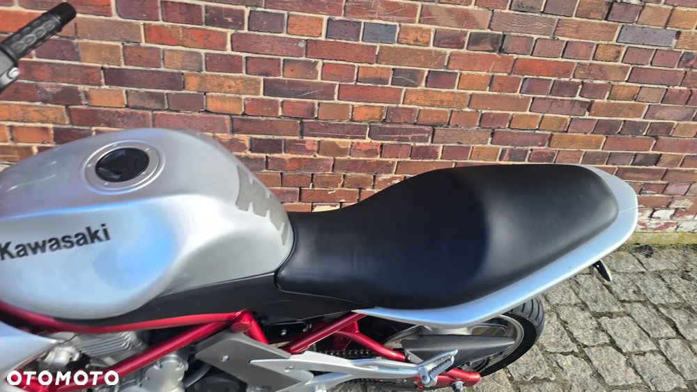 Kawasaki ER - 25