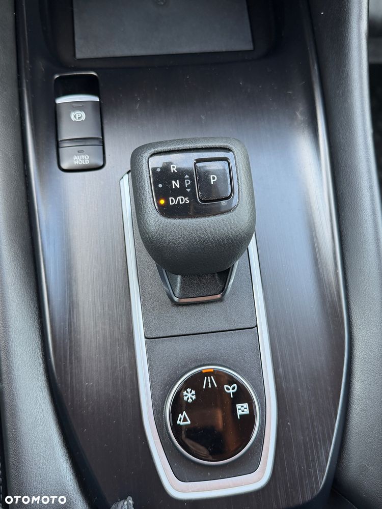 Nissan Qashqai ver-1-3-dig--t-mhev-4x4-tekna-xtronic - 19