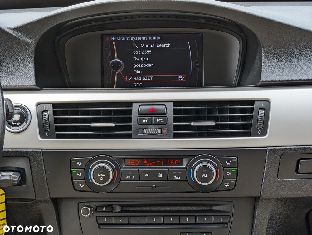 BMW Seria 3 318d Sport Line - 30