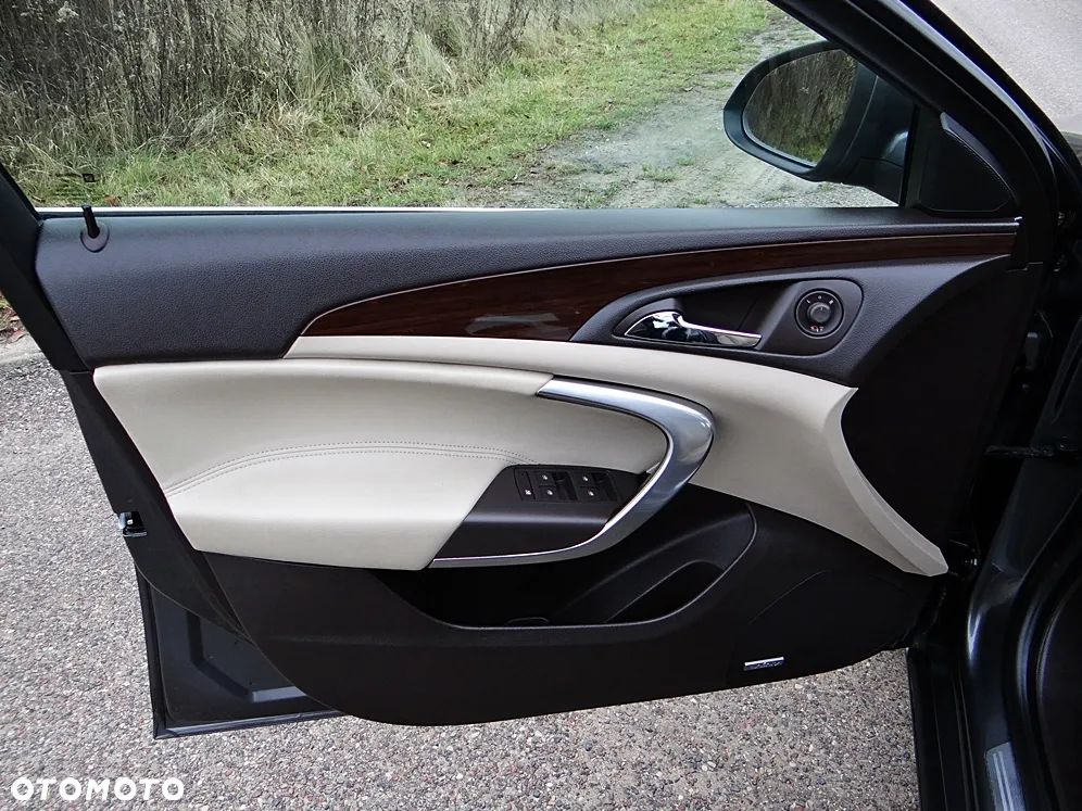 Opel Insignia 2.0 Turbo Cosmo - 23