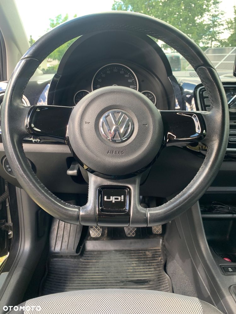 Volkswagen up! 1.0 black - 10